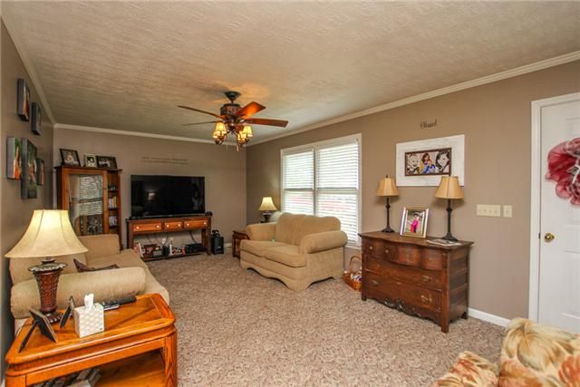 5451 Dixon Rd, Springfield, TN 37172