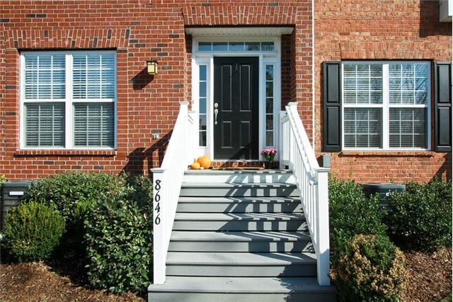 8646 Gauphin Pl, Nashville, TN 37211