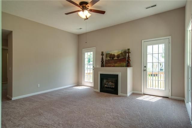 115 Silver Leaf Cir, Dickson, TN 37055
