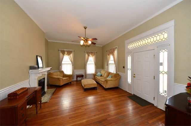 1044 Seymour Ave, Nashville, TN 37206