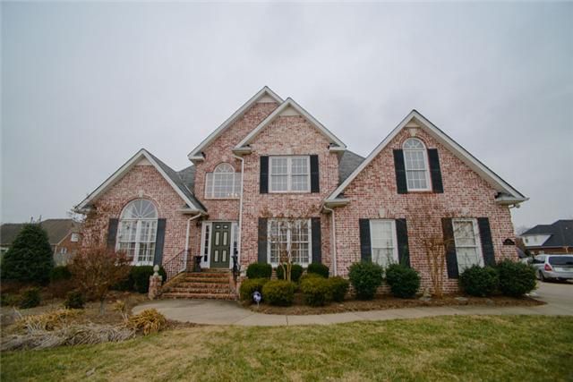 421 Woodruff Ct, Murfreesboro, TN 37128