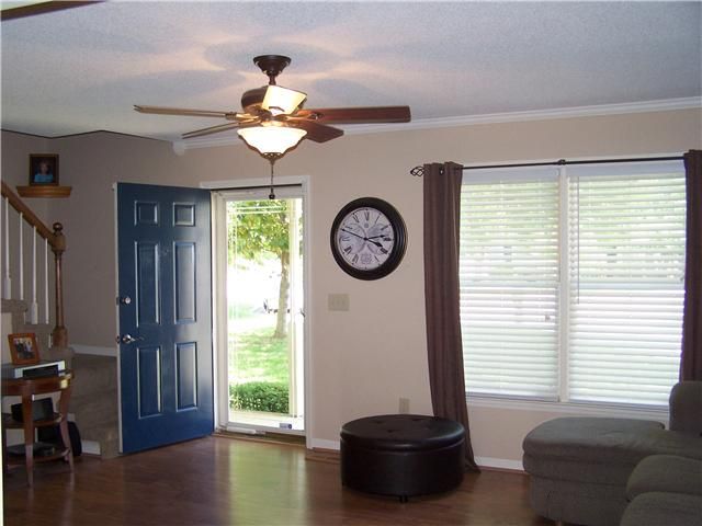 2335 Centertree Dr, Murfreesboro, TN 37128