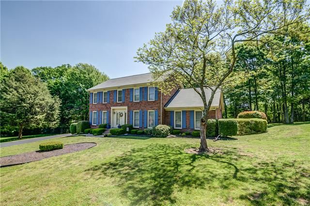 5634 Scenic Ridge Dr, Old Hickory, TN 37138