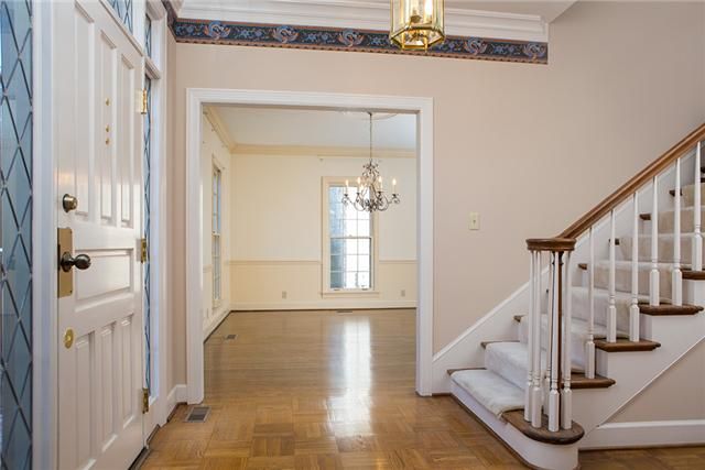 604 Chelmsford Pl, Nashville, TN 37215