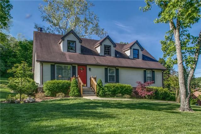 7217 Belle Chasse Dr, Nashville, TN 37221