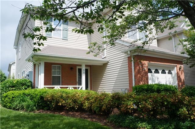 206 Stanton Hall Ln, Franklin, TN 37069