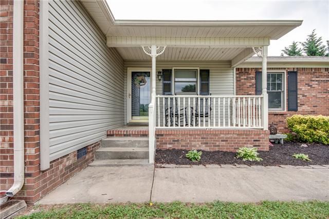 805 Nathan Dr, Columbia, TN 38401