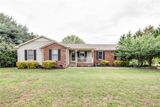 805 Nathan Dr, Columbia, TN 38401