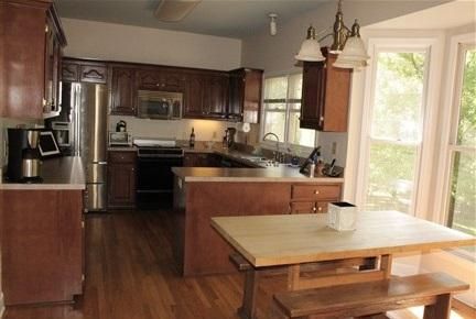 804 Overhills Dr, Old Hickory, TN 37138