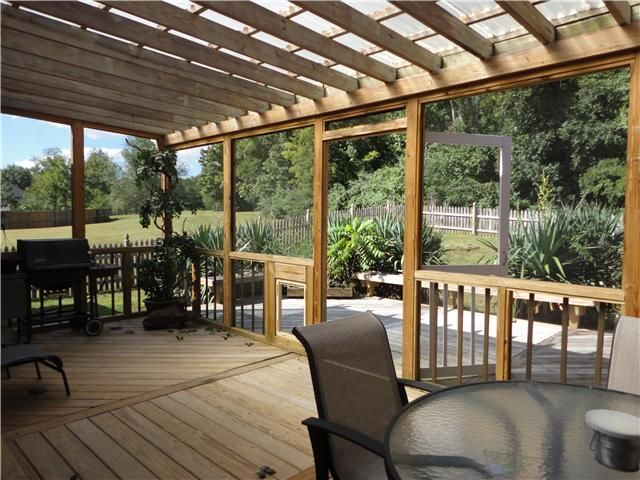 108 Lakewood Dr, Madison, TN 37115