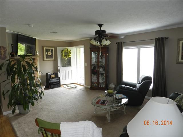 2407 Sylvia Rd, Dickson, TN 37055