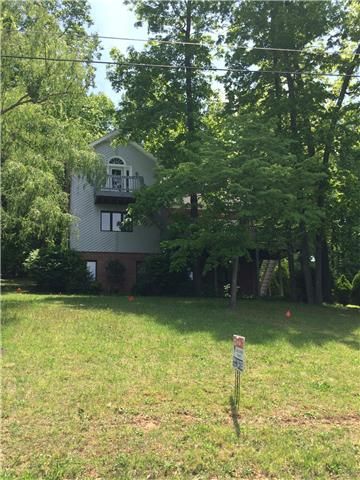 806 Red Hollow Dr, Springfield, TN 37172
