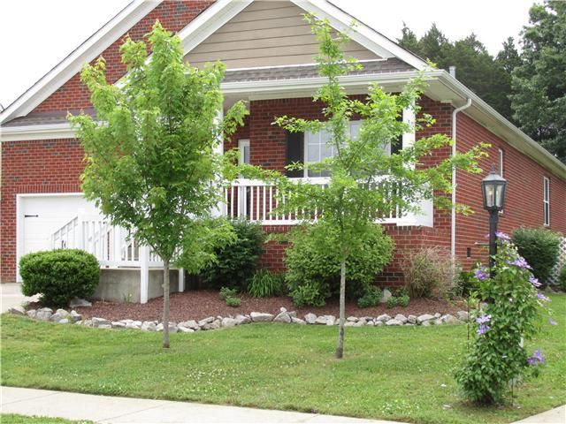 1552 Goldfinch Cir, Hermitage, TN 37076