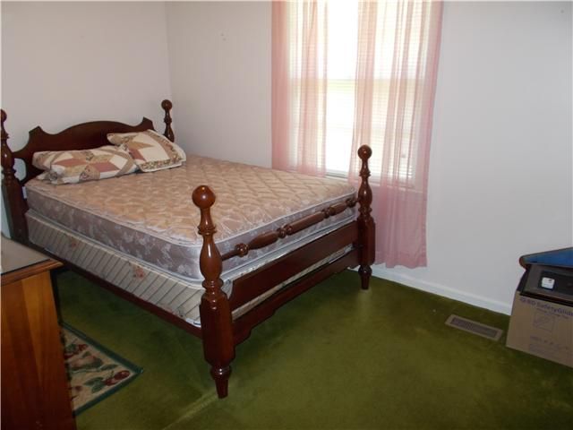 3006 Brookside Dr, Columbia, TN 38401