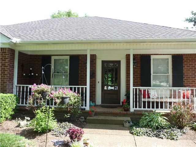 2835 Station South Dr, Thompsons Station, TN 37179