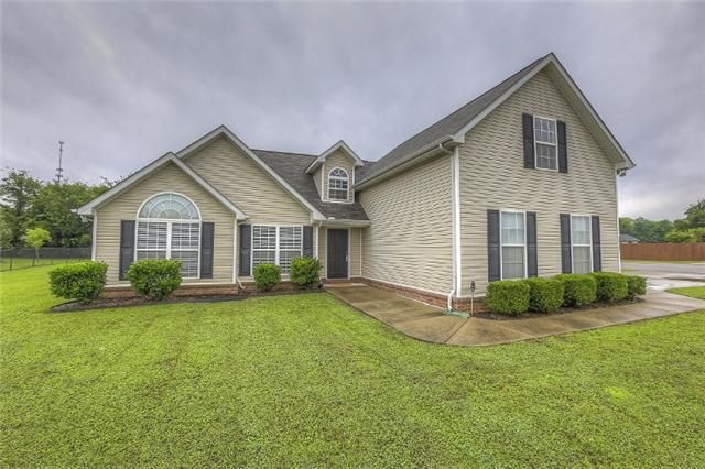 5015 Betsy Ann Ave, Murfreesboro, TN 37129