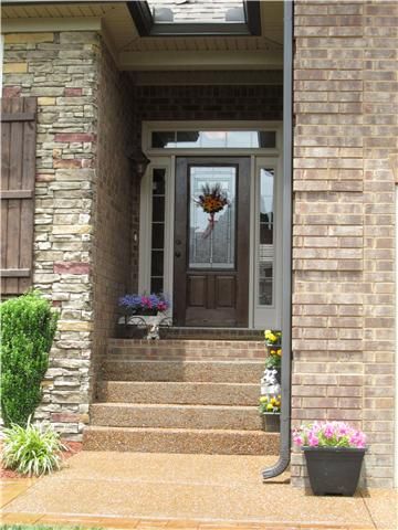 2013 Stonebrook Cir, Mount Juliet, TN 37122