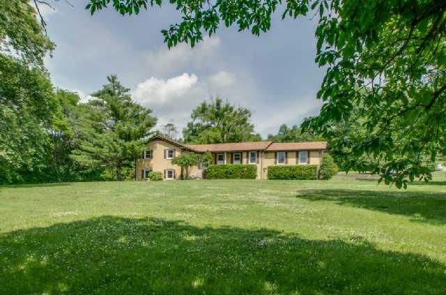 5989 Temple Rd, Nashville, TN 37221