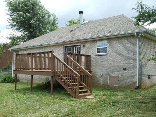 882 College St, Portland, TN 37148
