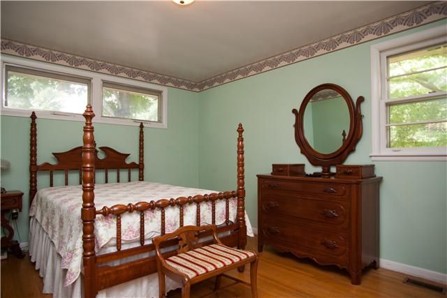 114 Burrus Ave, Hendersonville, TN 37075