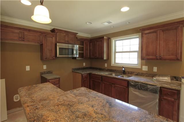 25 Harbor Pointe #25, Lebanon, TN 37087