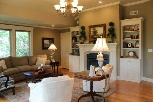 2211 Riverview Dr, Murfreesboro, TN 37129
