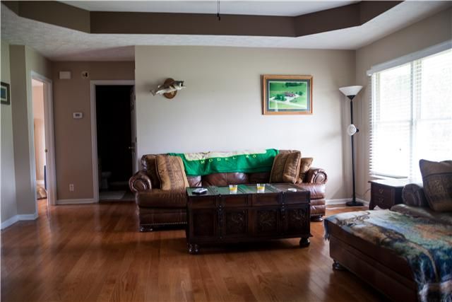 2310 Briar Bend Dr, Murfreesboro, TN 37128