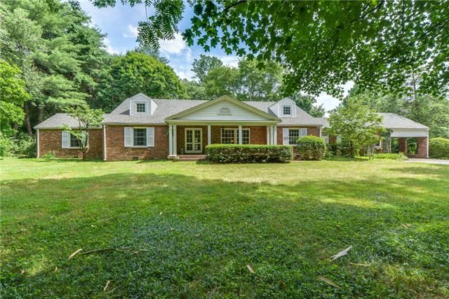 2325 Valley Brook Rd, Nashville, TN 37215