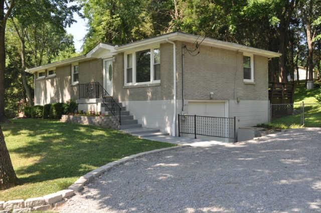 148 Cranwill Dr, Hendersonville, TN 37075