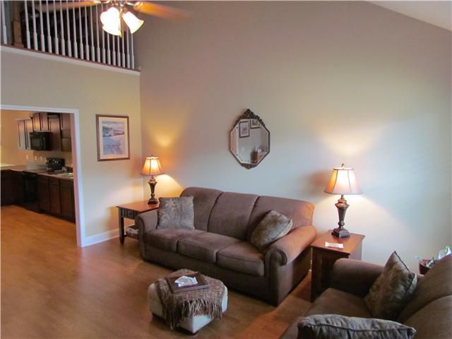 907 Keepsake Diamond Ln, Murfreesboro, TN 37128