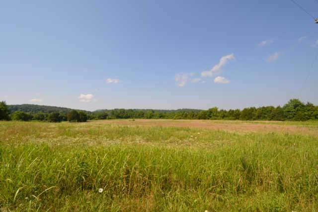 2 Roberts Rd, Watertown, TN 37184