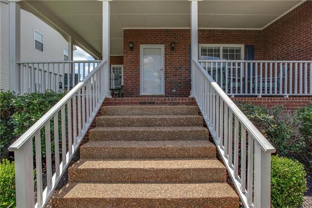 4005 Marion Dr, Spring Hill, TN 37174