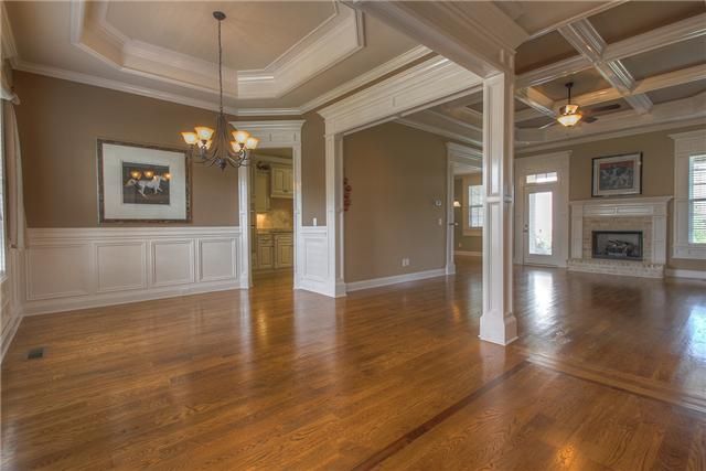 2030 Fairhaven Ln, Murfreesboro, TN 37128