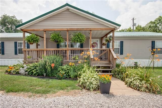 1912 Roberts Bend Rd, Columbia, TN 38401