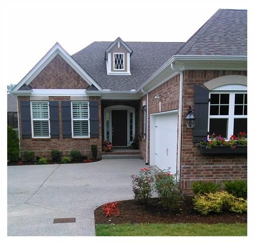 165 Cobbler Cir, Hendersonville, TN 37075