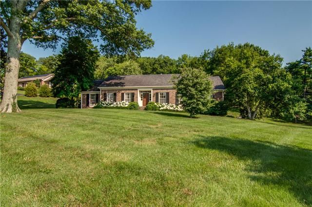 5829 Robert E Lee Dr, Nashville, TN 37215