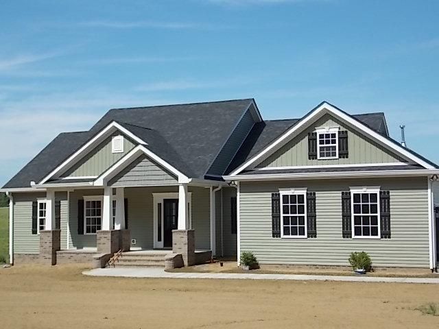 944 Goslin Branch Rd, Burns, TN 37029