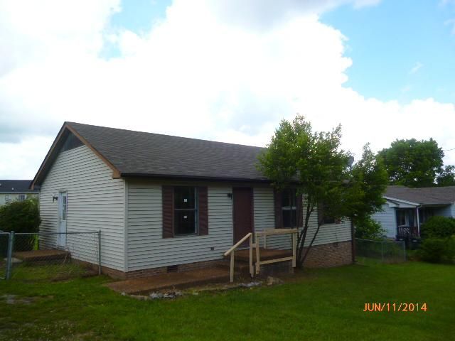 607 Jones Ck Rd, Dickson, TN 37055