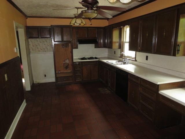 201 Edgemeade Dr, Madison, TN 37115