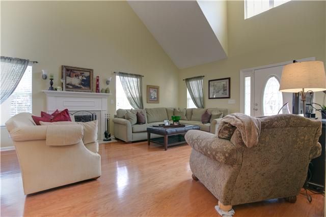 517 Stardale Way, Antioch, TN 37013