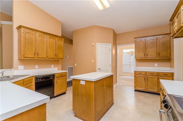 812 Caldwell Dr, Goodlettsville, TN 37072