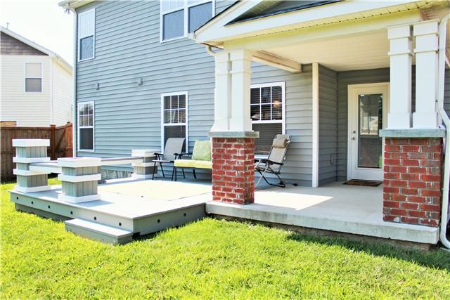 5498 Escalade Dr, Mount Juliet, TN 37122