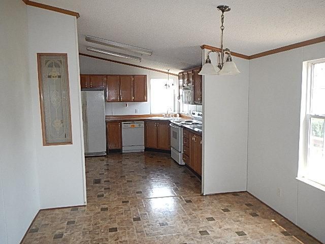 852 Rock Springs Rd, Castalian Springs, TN 37031