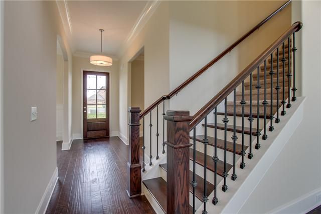 2831 Craythorne Dr, Murfreesboro, TN 37129