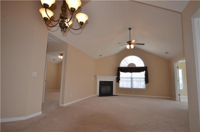 825 Browns Ln 1502 #1502, Gallatin, TN 37066
