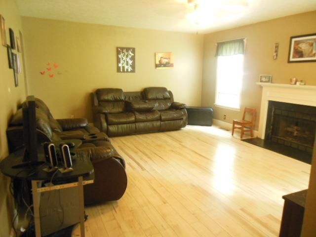 3532 Armstrong Rd, Springfield, TN 37172