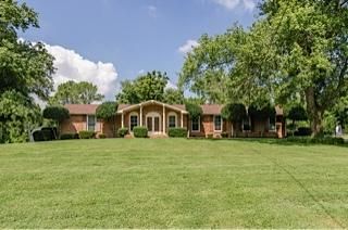 148 Glenn Hill Dr, Hendersonville, TN 37075
