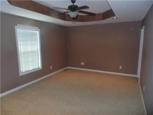 1013 Mount Vernon Rd, Bethpage, TN 37022