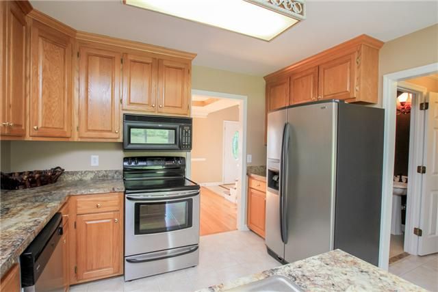 519 Weeping Willow Rd, Hendersonville, TN 37075