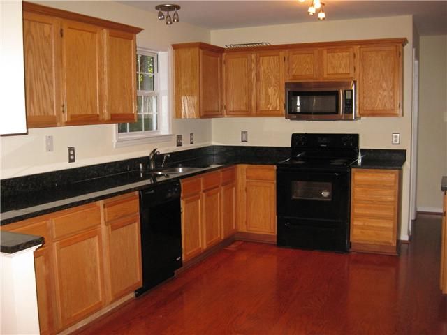 7775 Dice Lampley Rd, Fairview, TN 37062